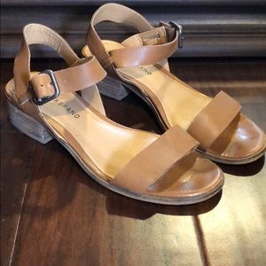 LUCKY BRAND light brown leather sandals